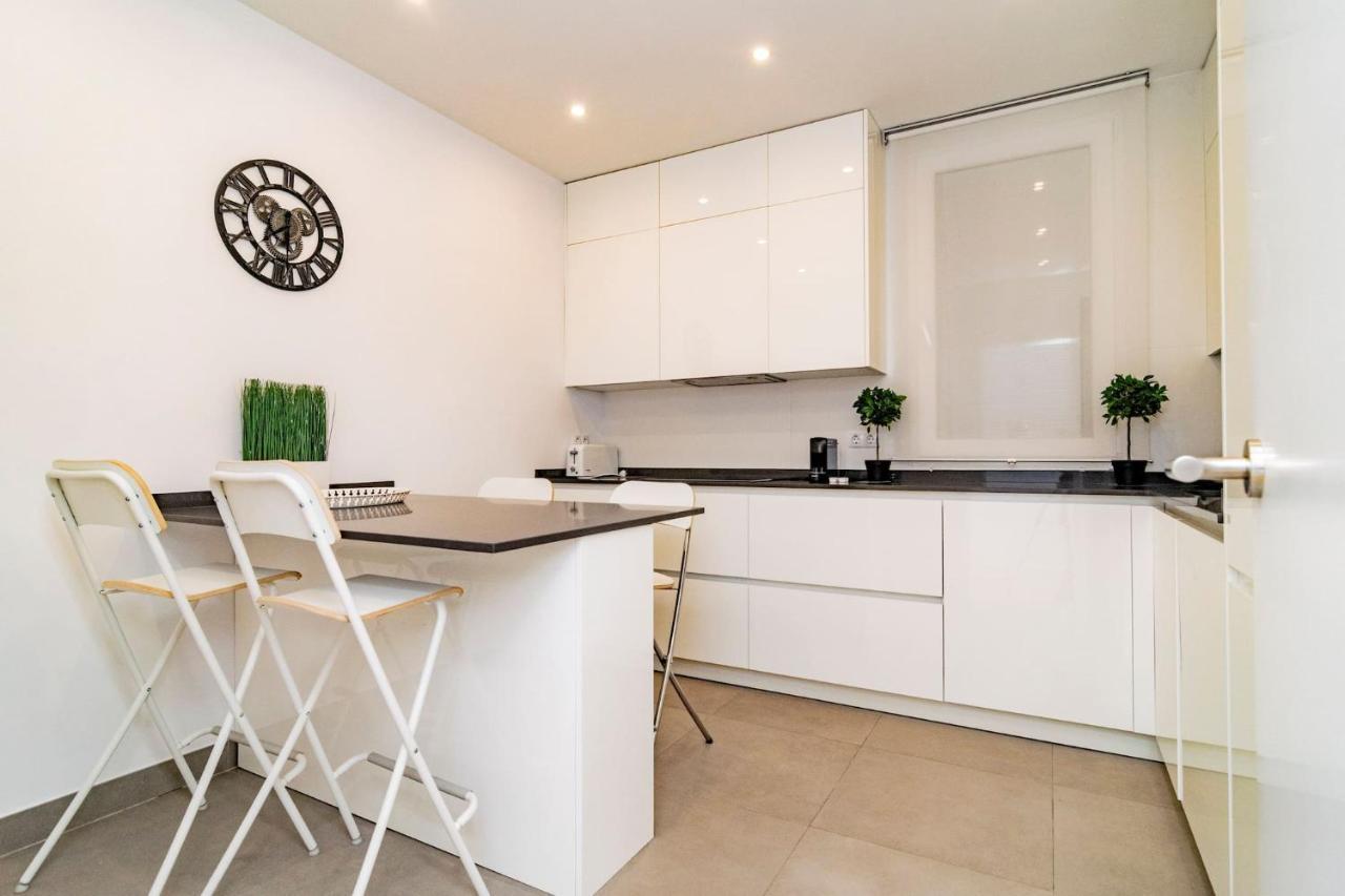Juan Bravo Suites Madrid Eksteriør billede