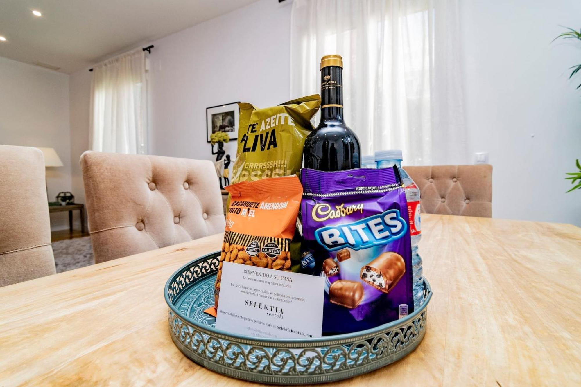 Juan Bravo Suites Madrid Eksteriør billede