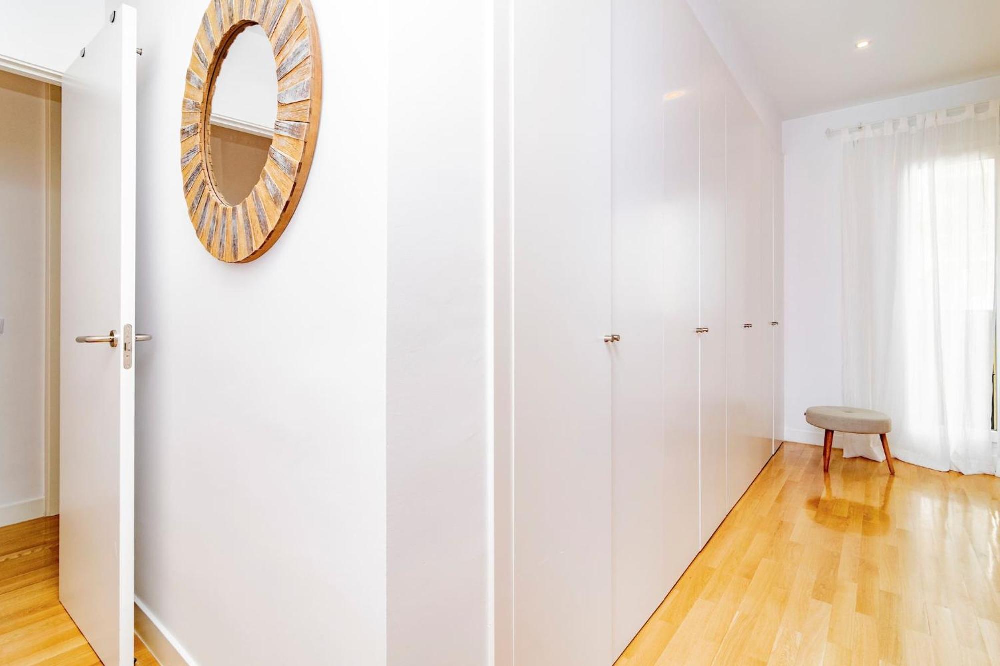 Juan Bravo Suites Madrid Eksteriør billede