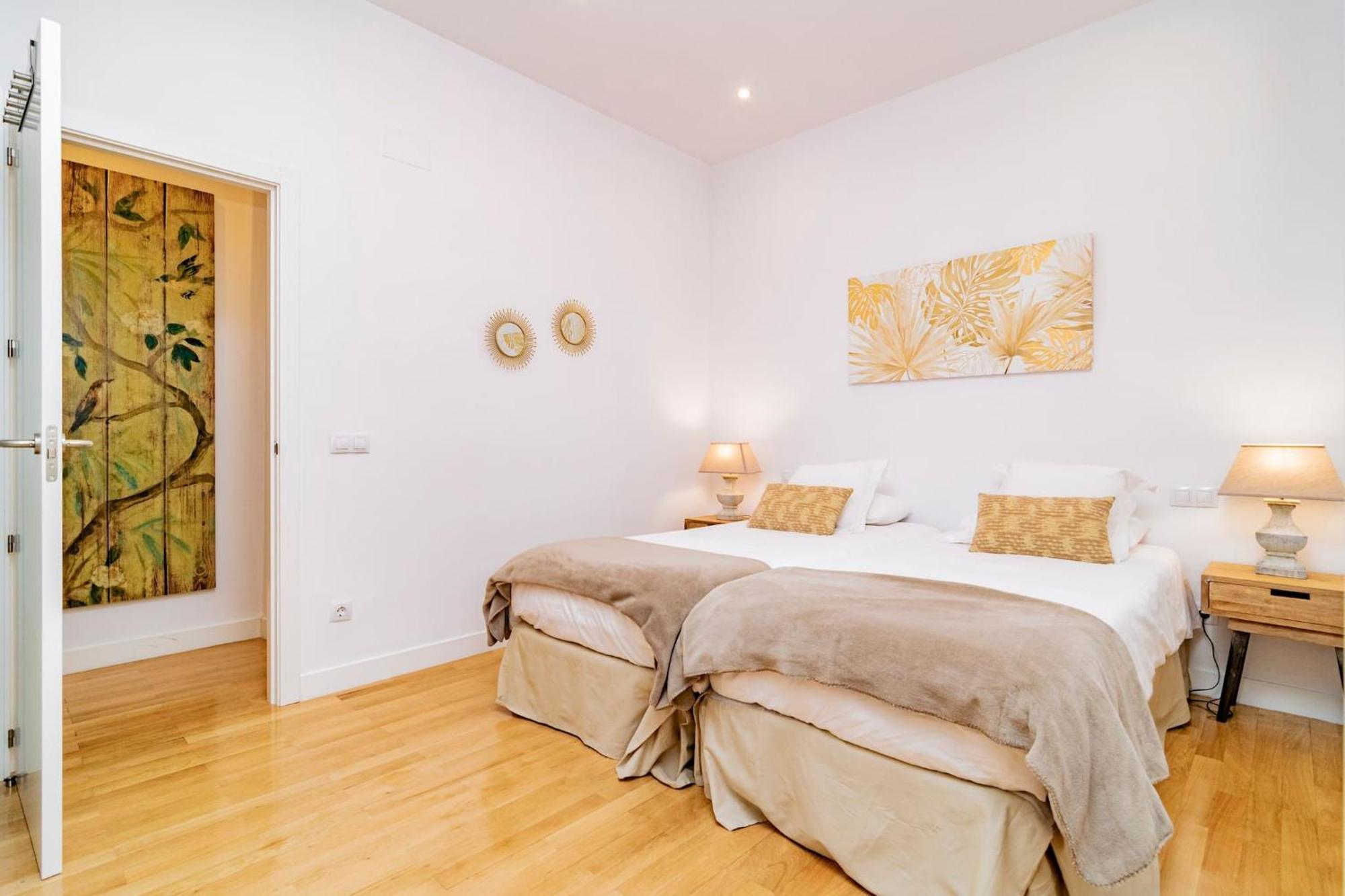 Juan Bravo Suites Madrid Eksteriør billede